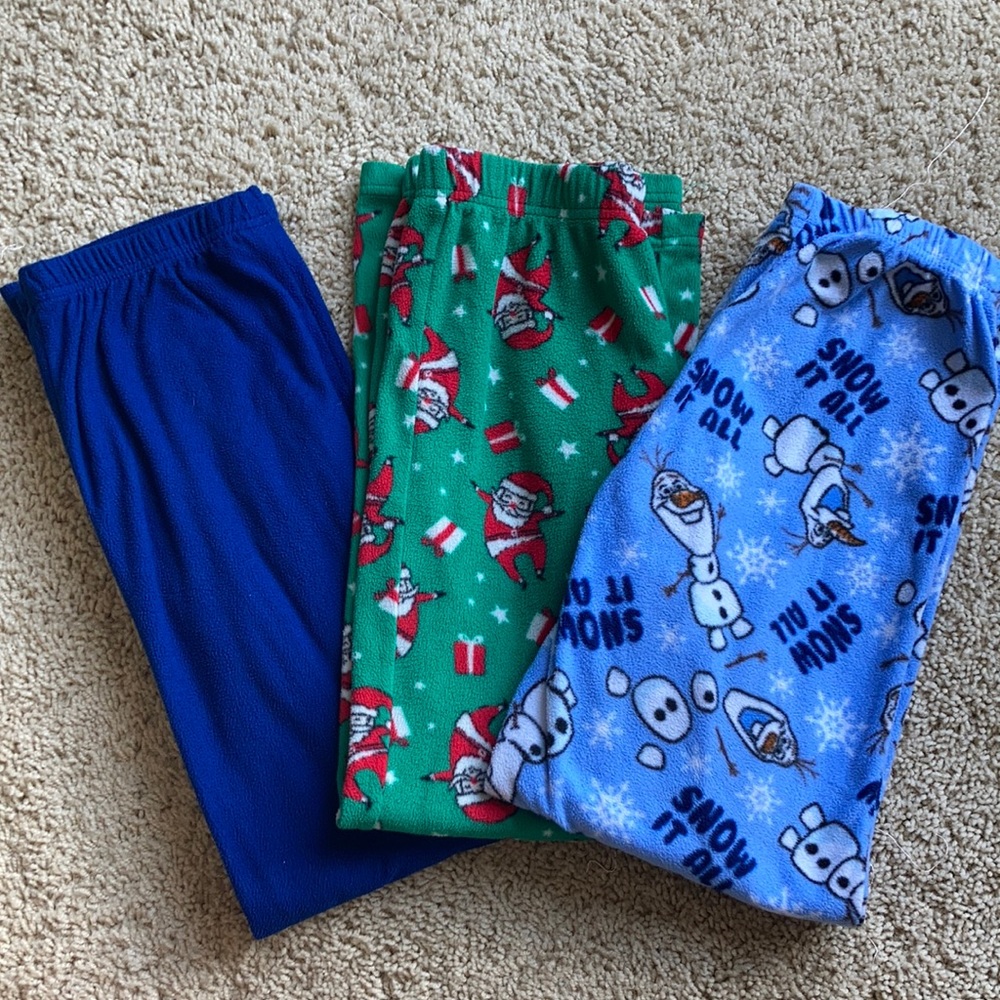 Set of three pairs of pajama pants
